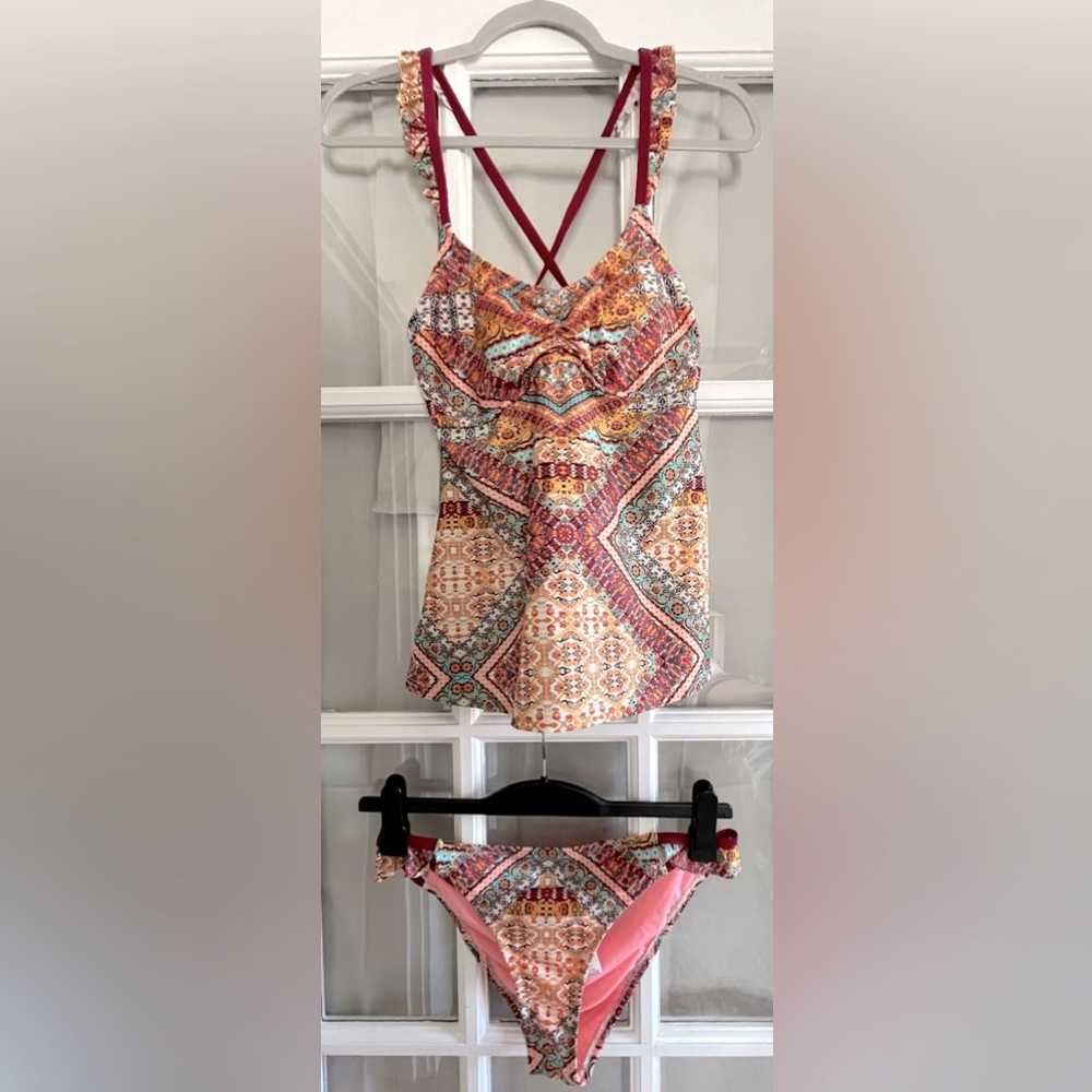 Jessica Simpson Tankini